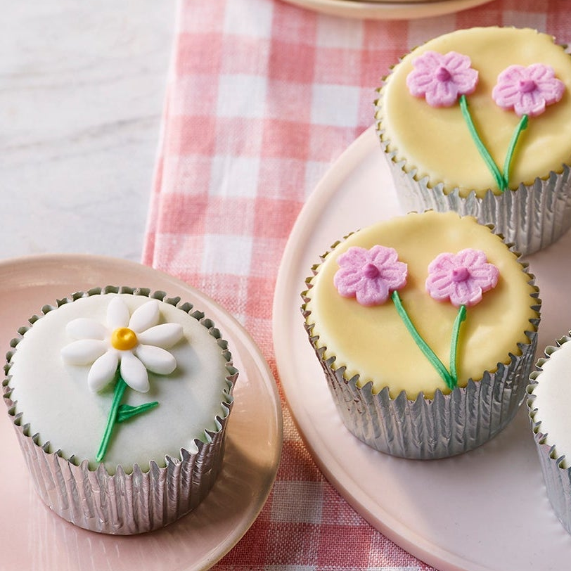 Floral Golden Fairy Cakes